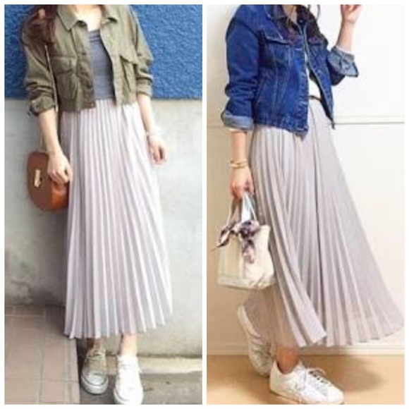 Uniqlo Chiffon Pleated Long Grey Skirt - Picture 2 of 4